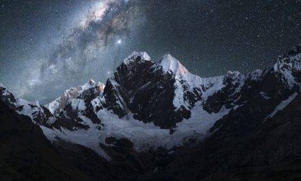 Magnifique photo nocturne en montagne